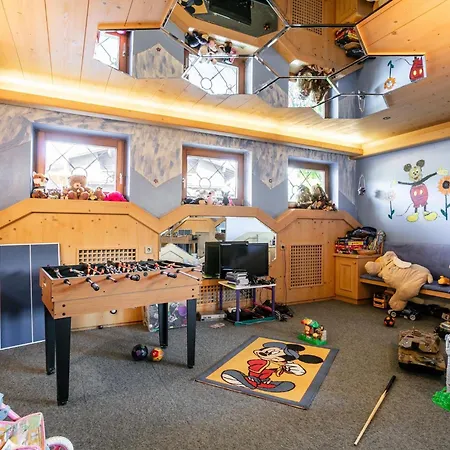 Apartment Marchfeld 4 5 *